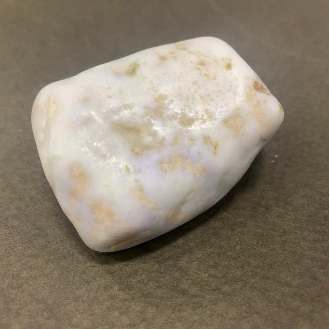 希少品　糸魚川翡翠　妖精ラベンダー　海石　特大　182g