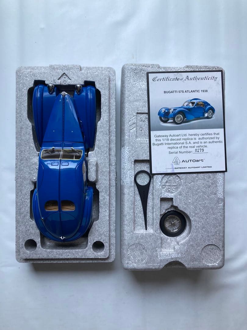 AUTOart 1/18 ブガッティ タイプ ダイキャストモデル