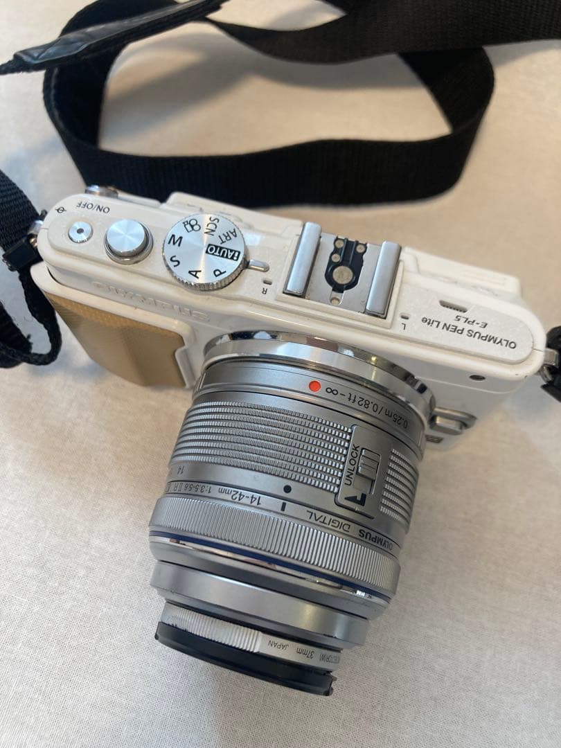 オリンパス OLYMPUS PEN Lite E-PL5 カメラ ミラーレス一眼