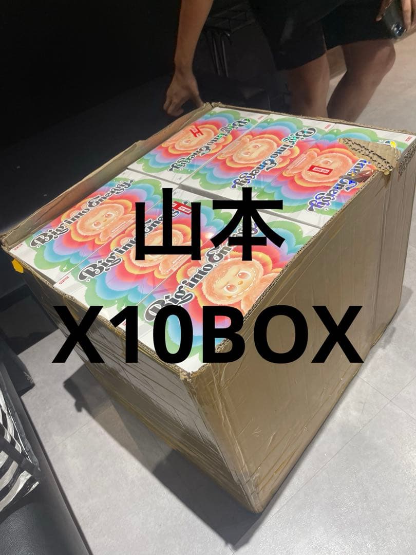 ポップマート LABUBUTHE MONSTERSbig into energy