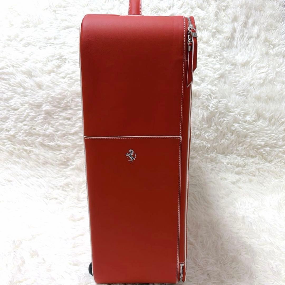 非売品✨新品✨超希少✨フェラーリ488gtb スーツケース　キャリケース