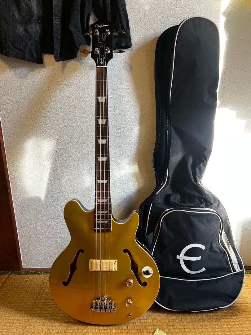 Epiphone Jack Casady Bass ゴールドトップセミアコベース