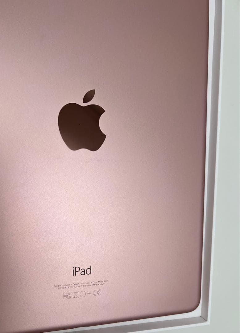 【美品】iPad Pro 9.7インチ 128GB ローズゴールド　初期化済み