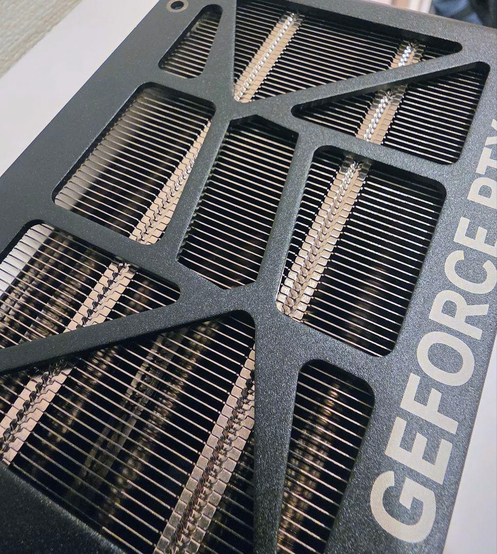 ELSA GeForce RTX4070ti ERAZOR 12GB 保証有り