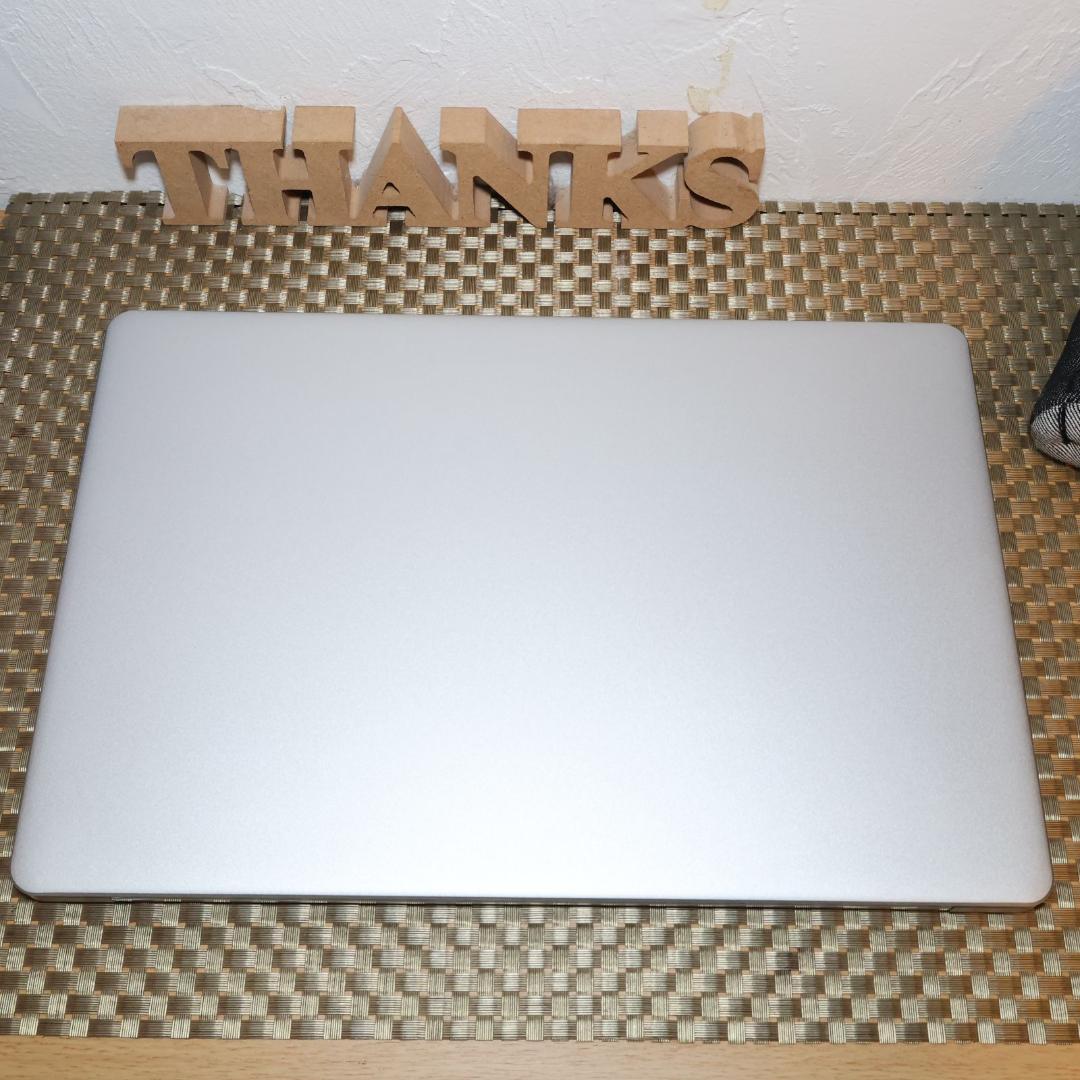 ほぼ新品！Win11高年式2023！メ8G/SSD/フレームレス/無線/カメラ