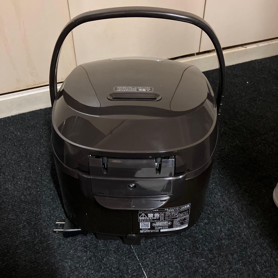 TIGER IH 炊飯器 5.5合 JPW-D100 取扱説明書付き