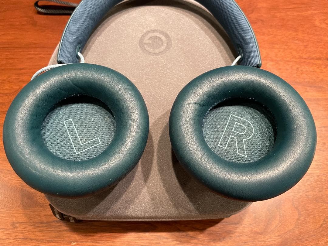 B&O PLAY Beoplay H4 （Geekriaヘッドホンケース付き）