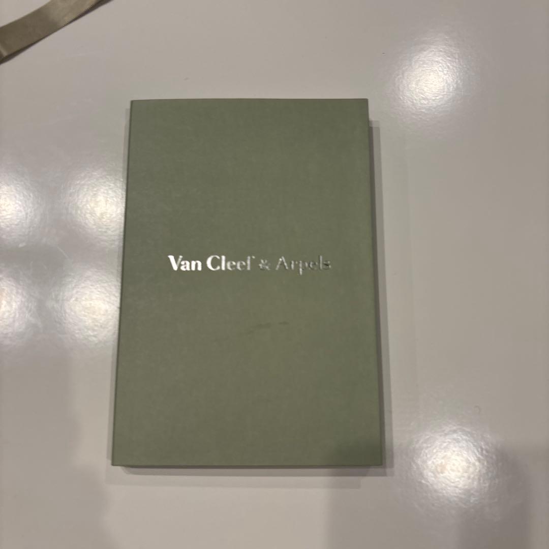 ヴァンクリーフ&アーペル リングケース 保証書入れ 空箱 取説クリーニングセット