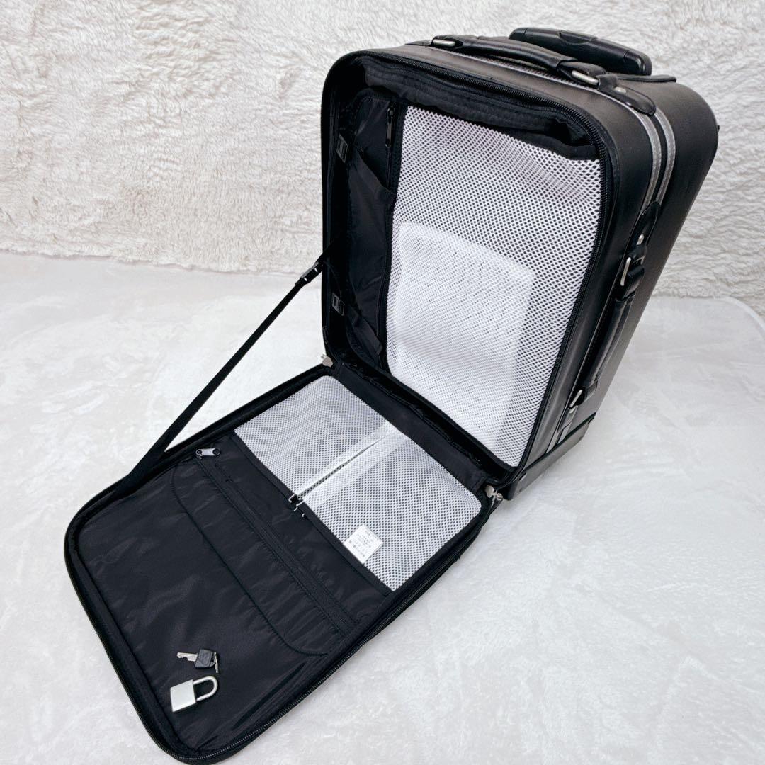 美品✨ SWANY　本革 レザー　機内持込　ビジネス キャリーケース　南京錠つき