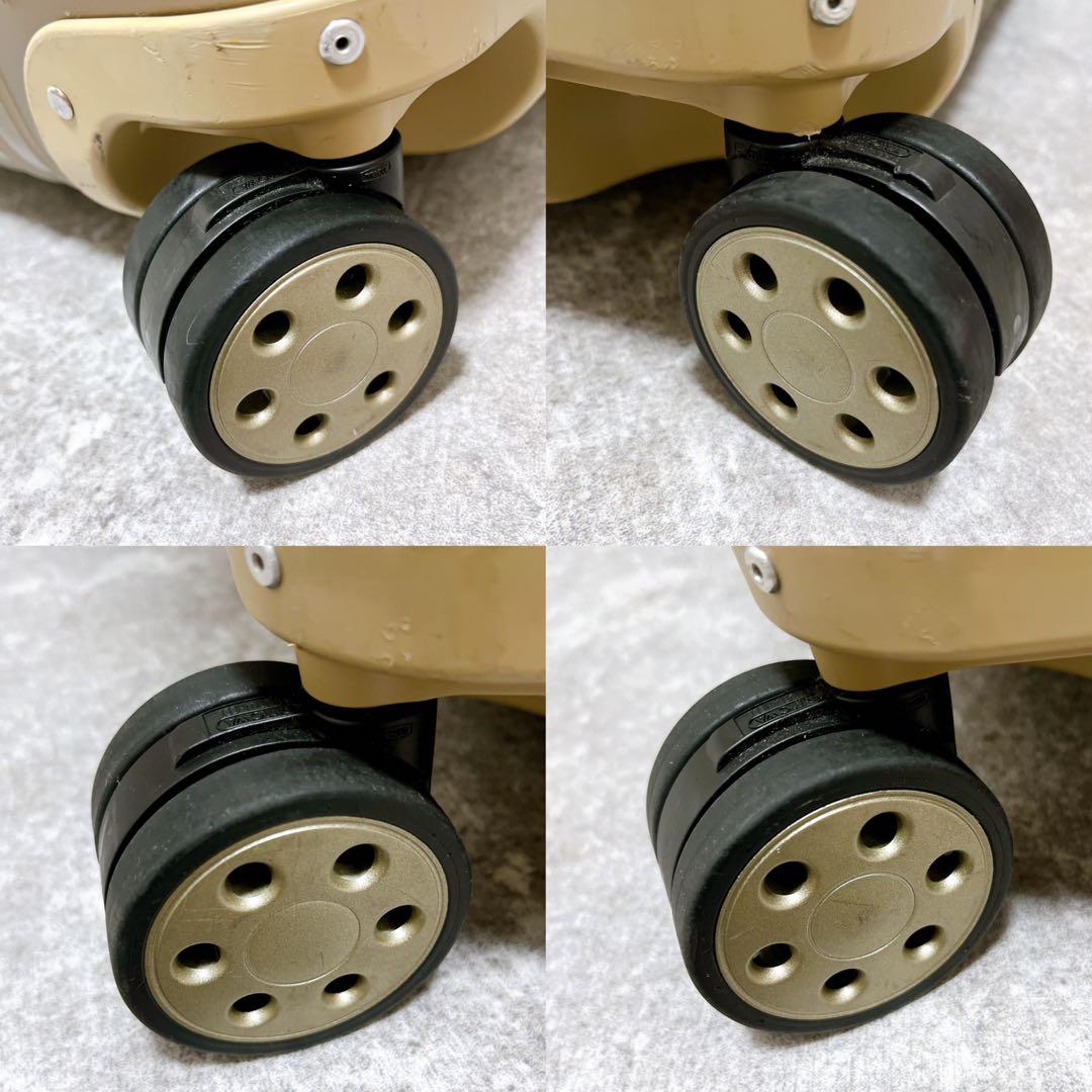 リモワ トパーズ チタニウム キャリー スーツケース アルミ 電子タグ 4輪