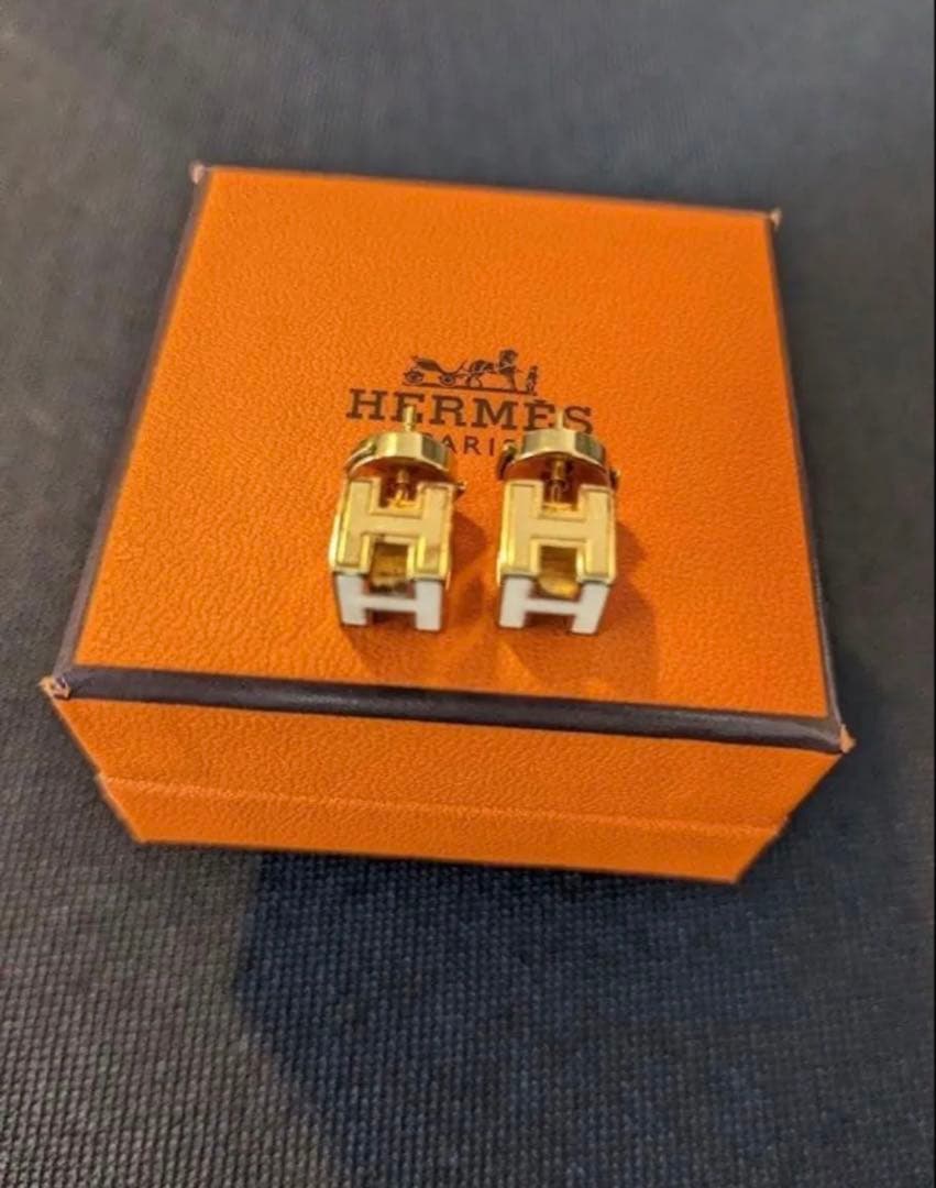 ※訳あり※HERMES☆エルメスピアス　カージュドアッシュ　キューブ　ゴールド