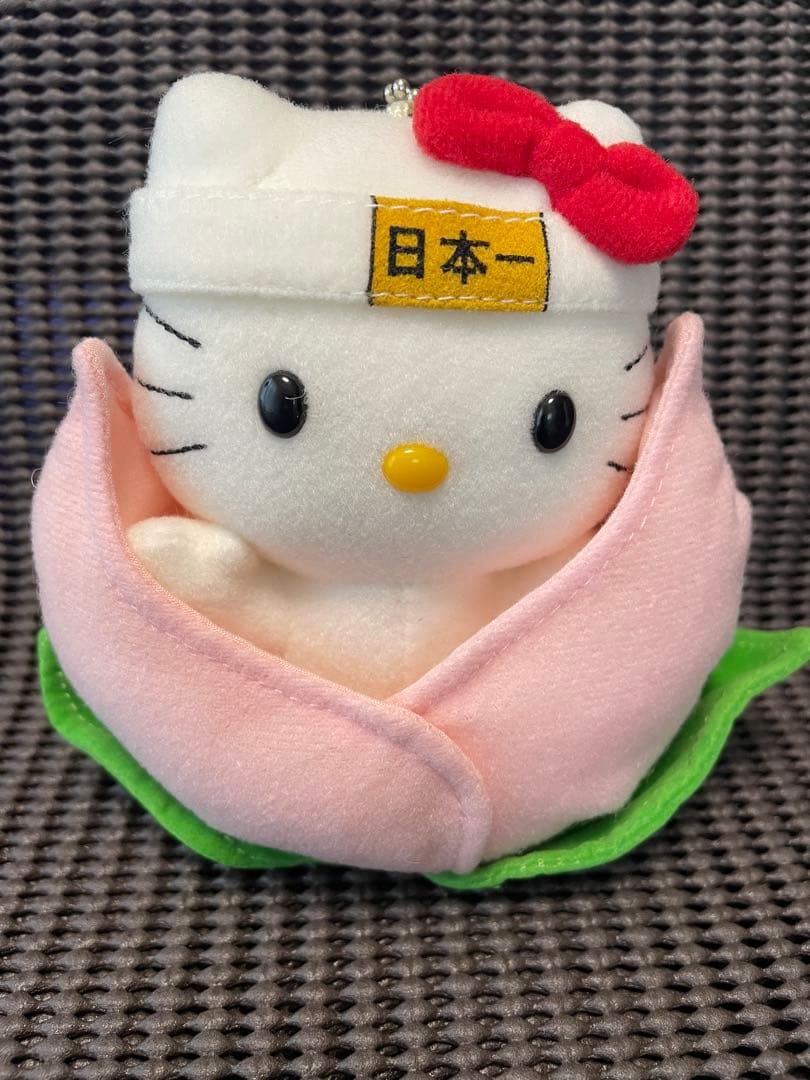 岡山限定 ご当地 ハローキティ もも ぬいぐるみ