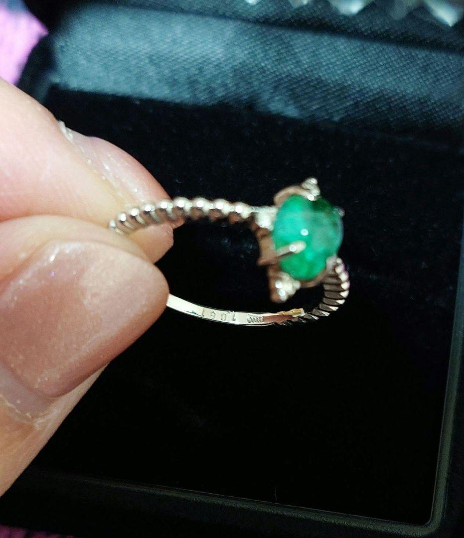 く*ろ様 pt900 パライバトルマリン　カボションカット　リング