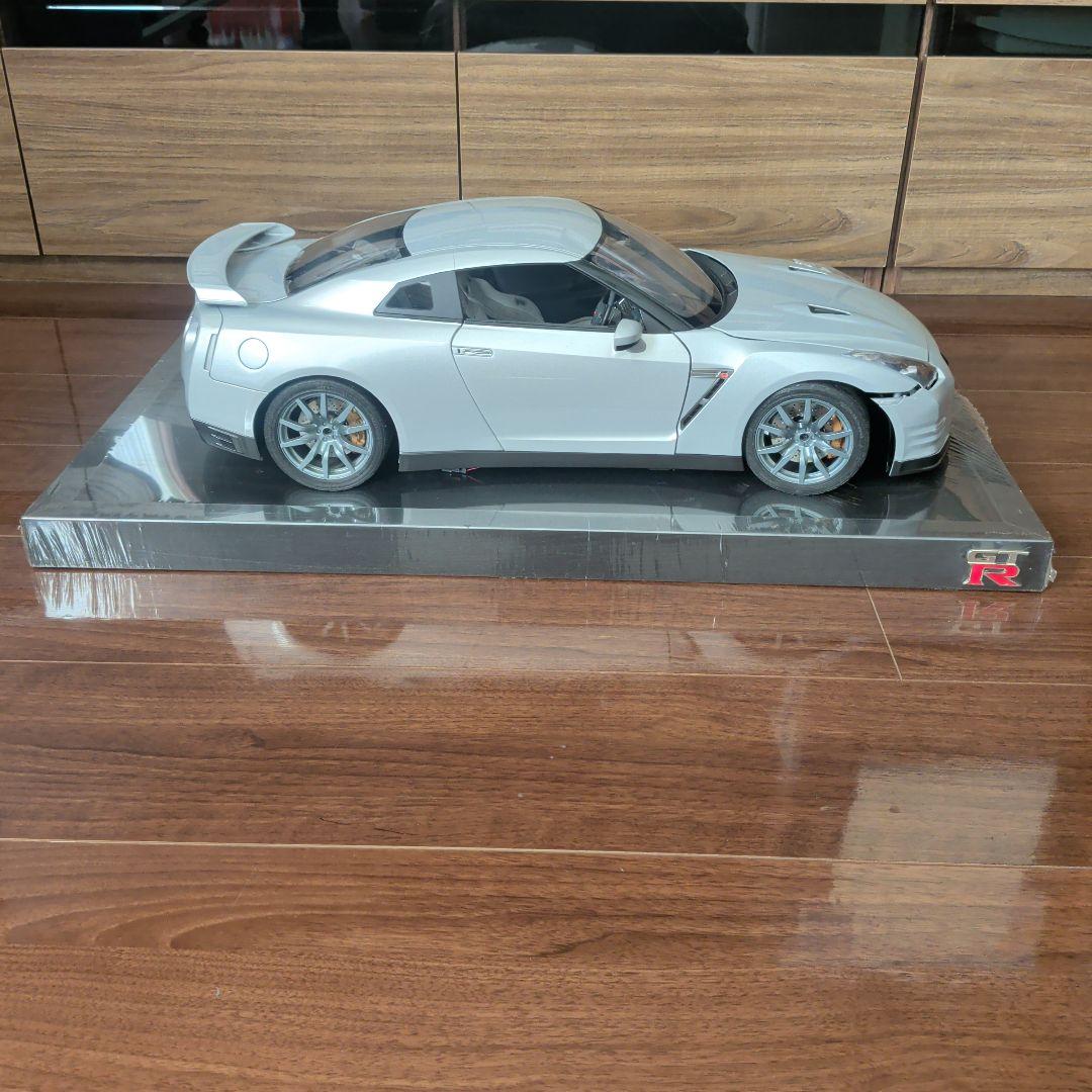 H*R様 【ジャンク品】GT-RデアゴスティーニNissan GT-R 1/8ス