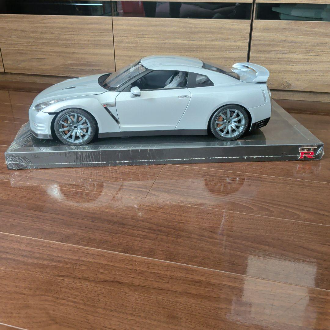 H*R様 【ジャンク品】GT-RデアゴスティーニNissan GT-R 1/8ス