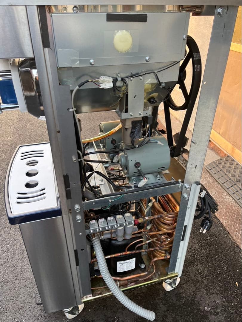 2020年 NISSEI ソフトクリームフリーザー NA-6448WE 200V