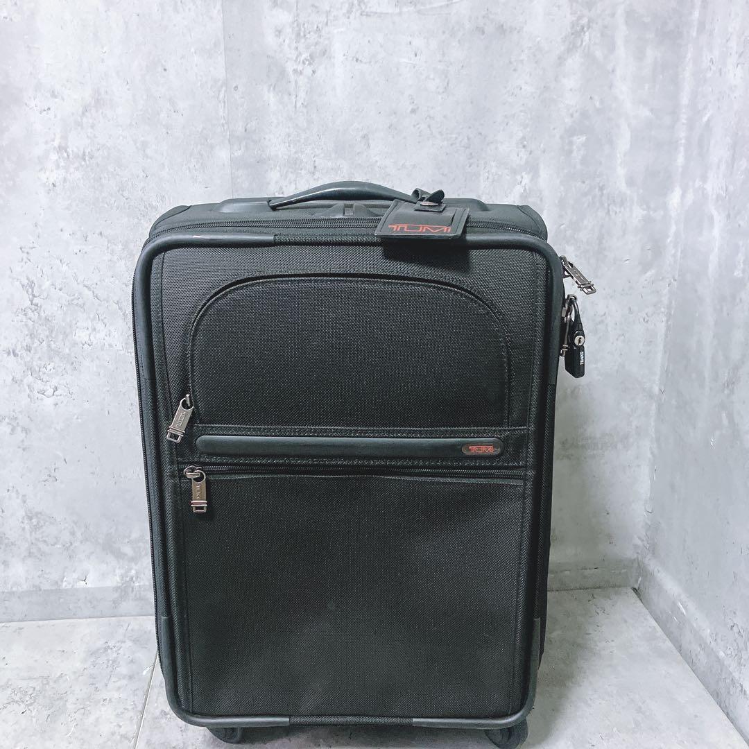 【希少・廃盤品】TUMI 4輪 キャリーケース 機内持ち込み可 22060D4
