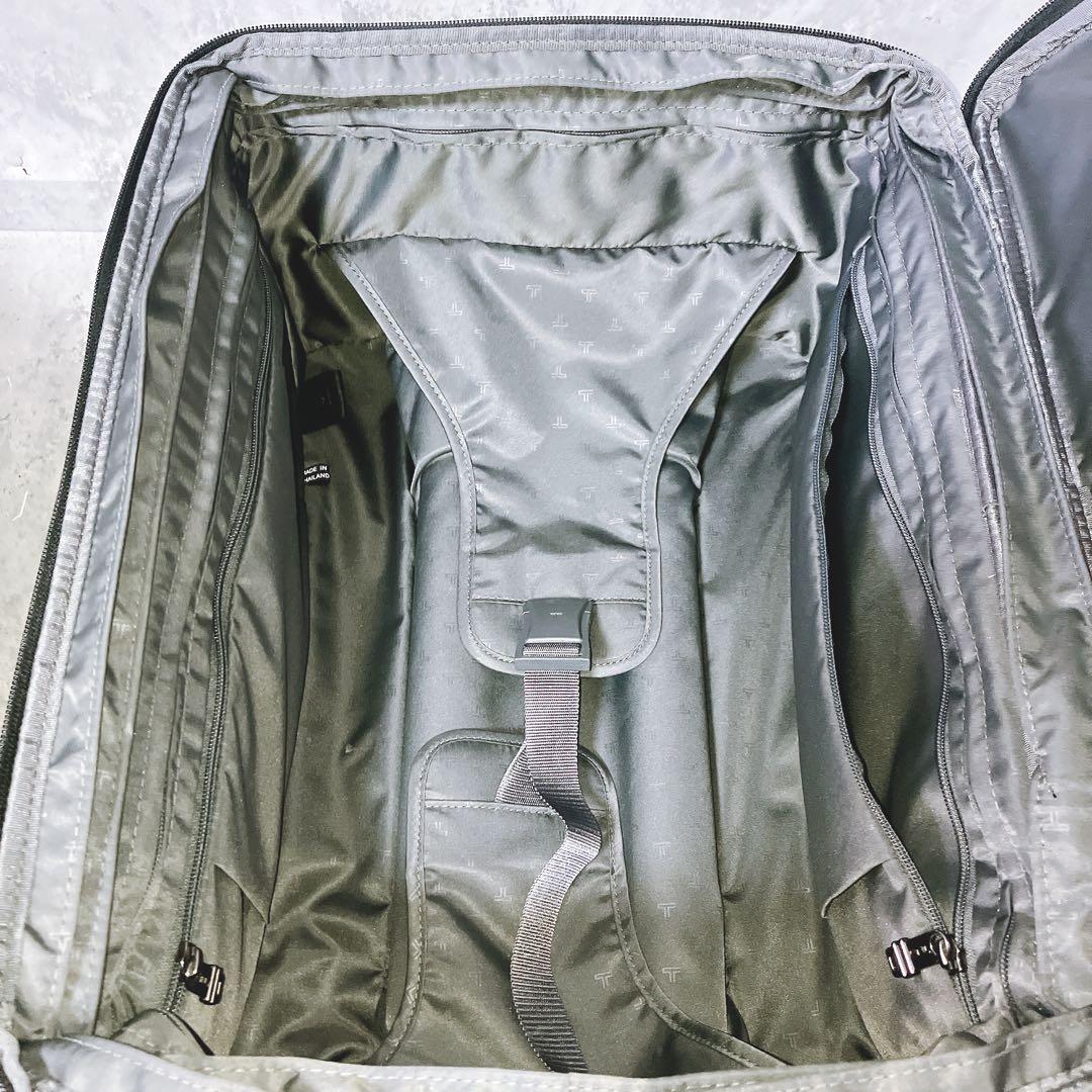 【希少・廃盤品】TUMI 4輪 キャリーケース 機内持ち込み可 22060D4