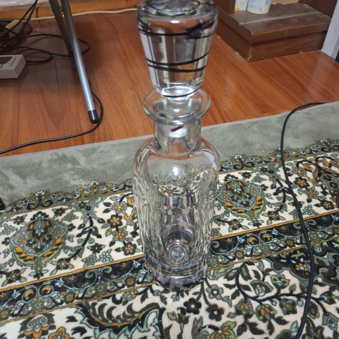 ヨーラン・ヴァルフ、デキャンタ