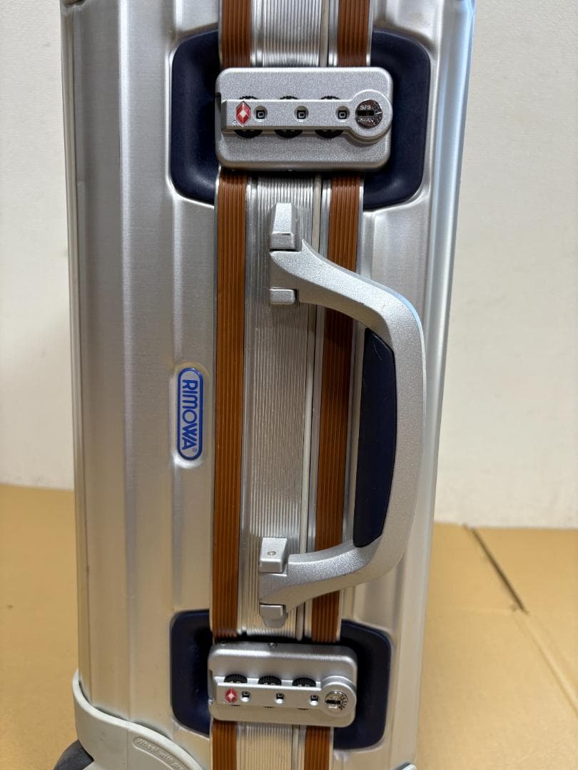 RIMOWA リモワ シルバーインテグラル 32L TSAロック付き 2輪