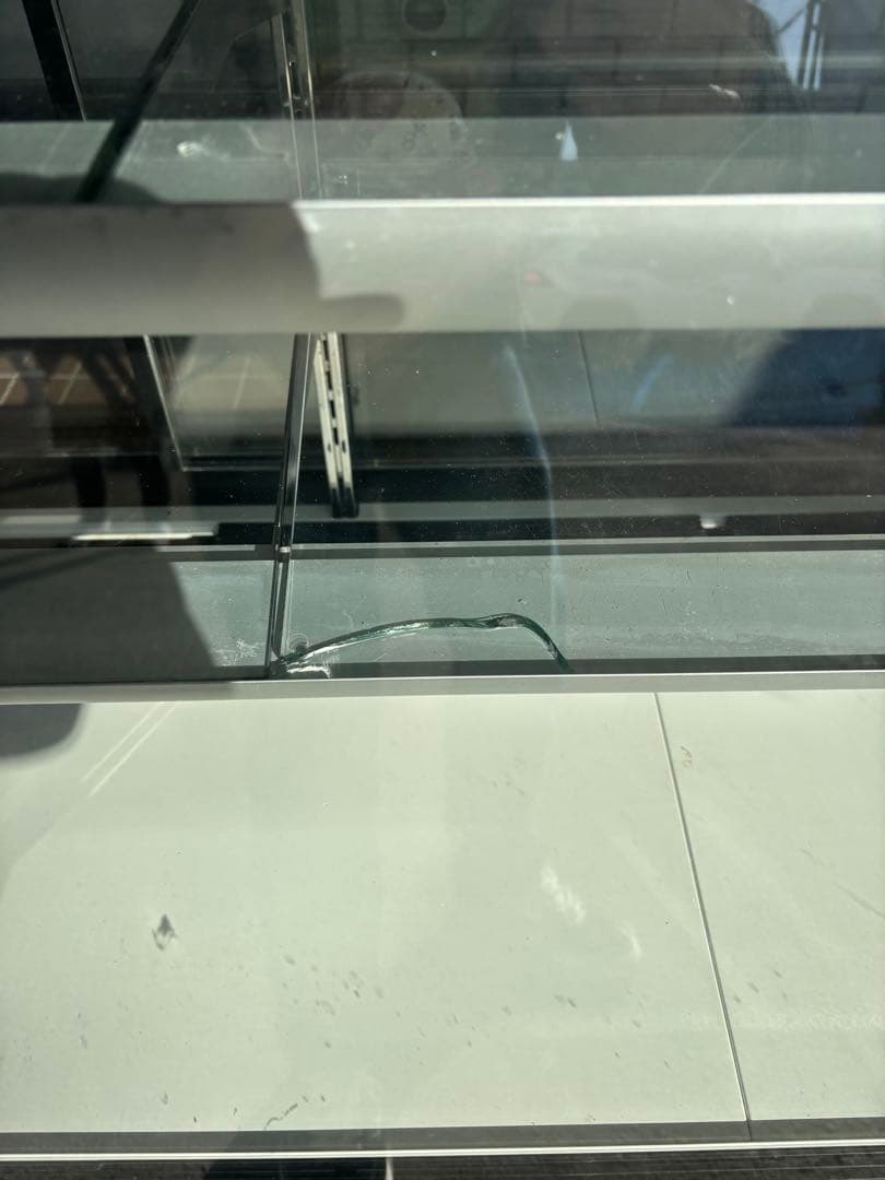 サンデン冷蔵ショーケース　TSA-150Y-B