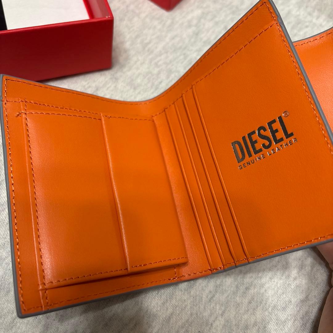 [Diesel] 極美品　希少モデル　レディース カウレザー 二つ折りウォレット
