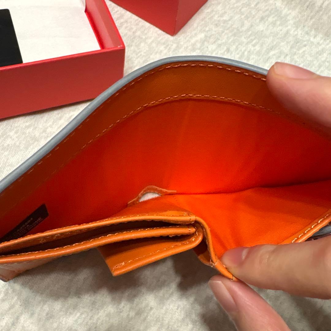 [Diesel] 極美品　希少モデル　レディース カウレザー 二つ折りウォレット