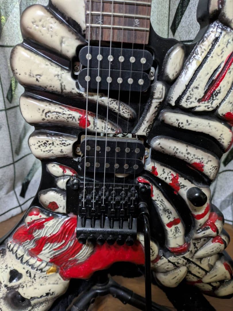 骸骨デザイン エレキギター　ノーブランド　よしえ