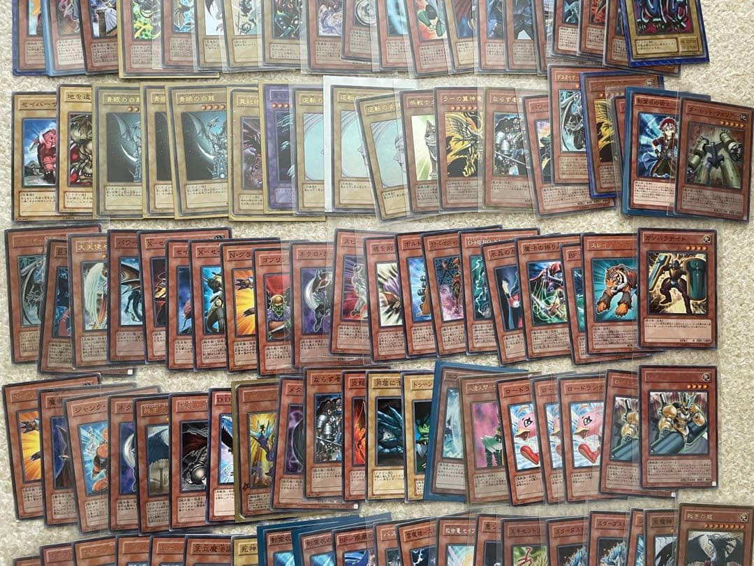 遊戯王OCGデュエルモンスターズ　カード　まとめ売り407枚　＋カードケース1個