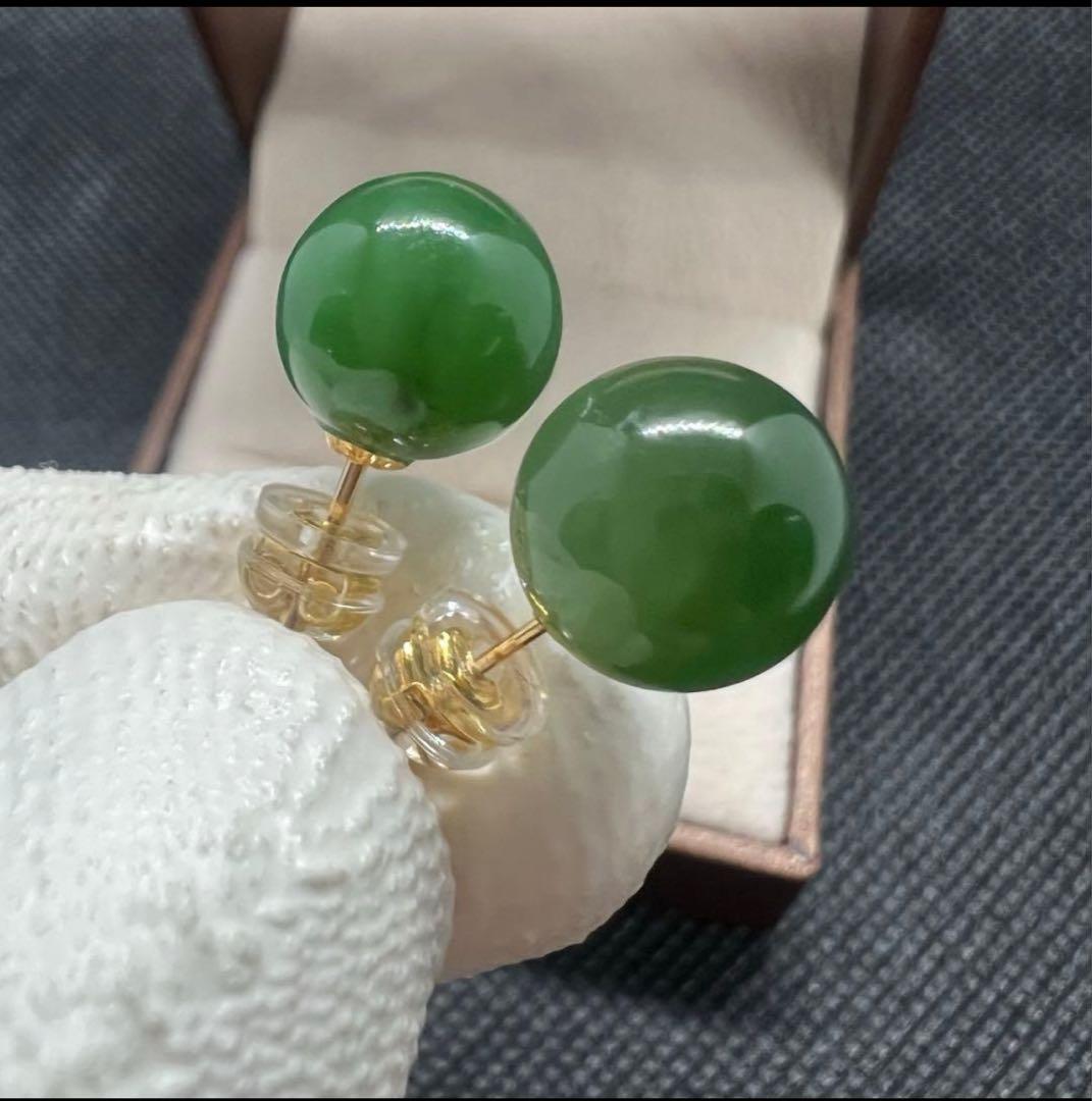 新品 18k使用の天然和田玉翡翠グリーン碧玉ラウンドのピアス D10117
