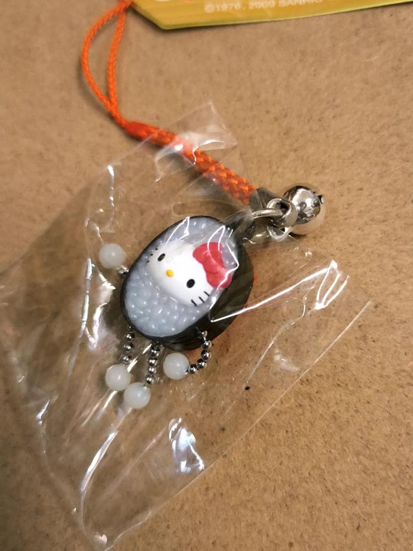 未使用 2009年 ハローキティ はろうきてぃ寿司 ストラップ根付 いくら軍艦