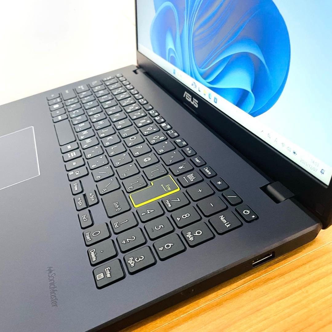 設定済み2022モデルSSD⭐️ダークブルー⭐️カメラ⭐️win11 オフィス