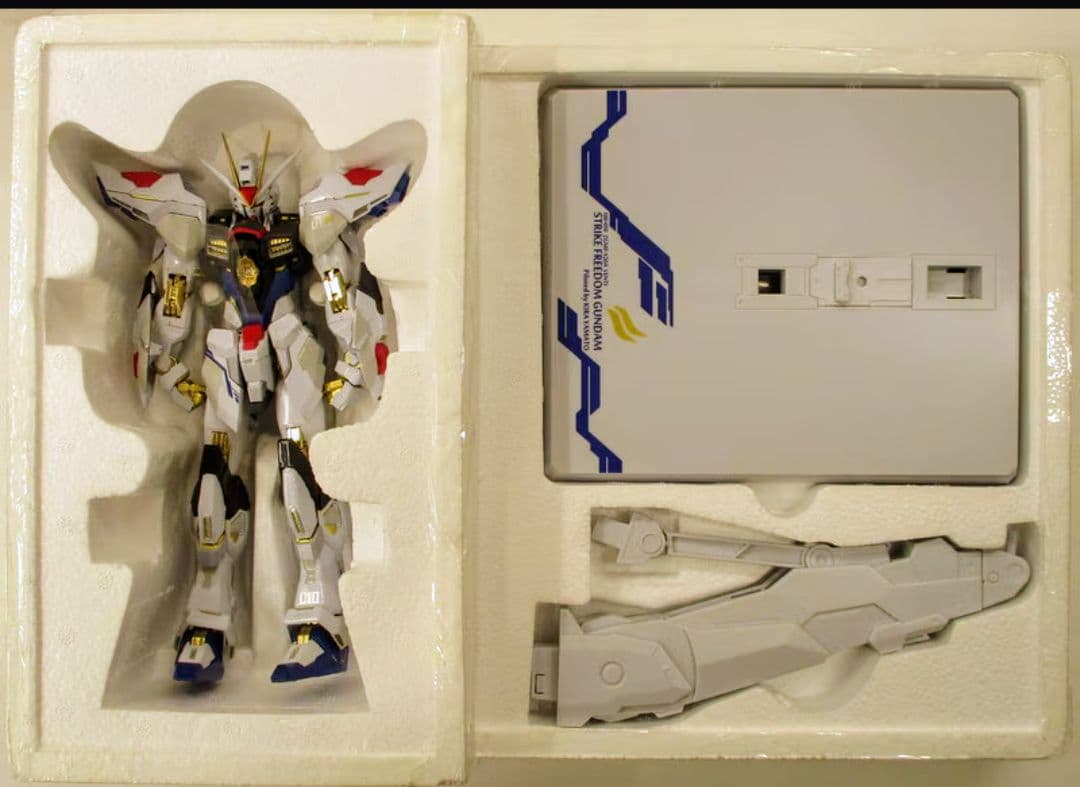 L BUILD ストライクフリーダムガンダム ガンダムseed