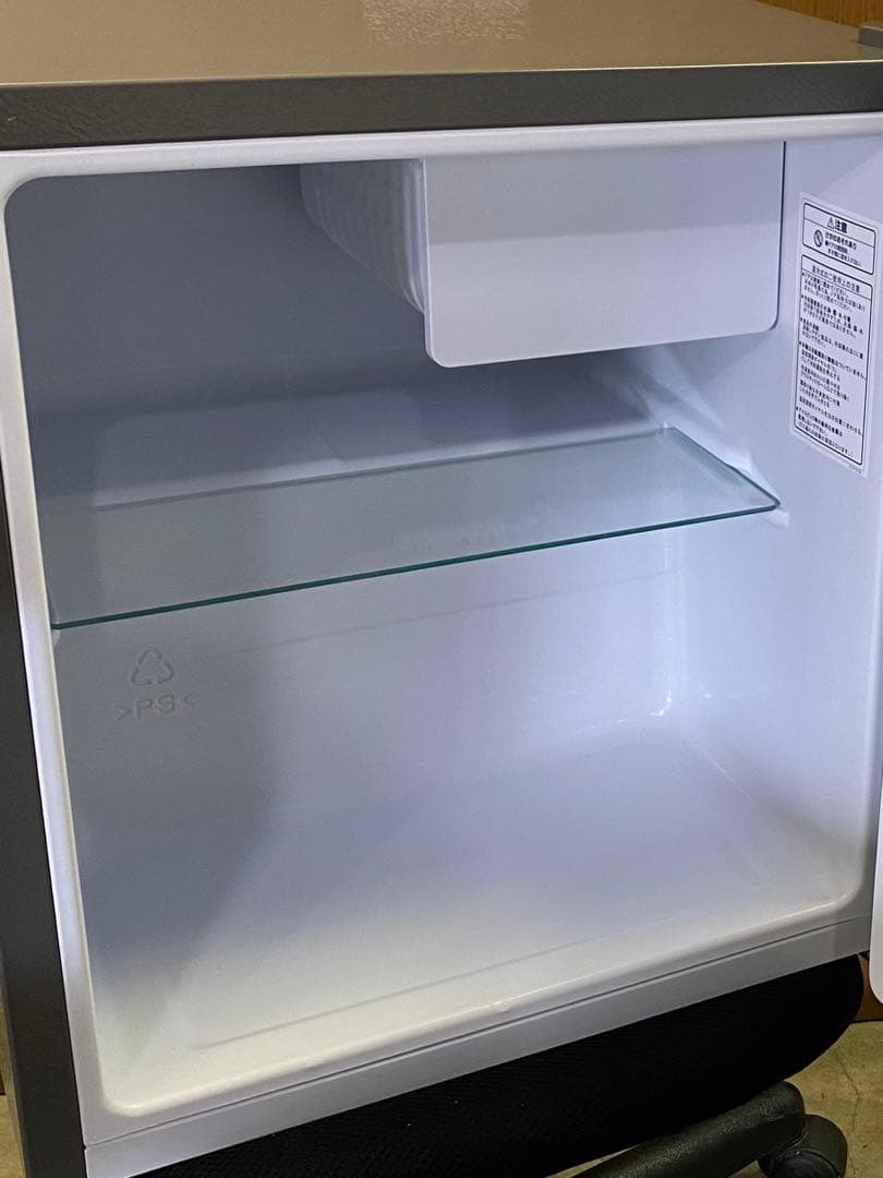 Hisenseノンフロン冷蔵庫45L 2024年製HR-A45S除菌・清掃済み