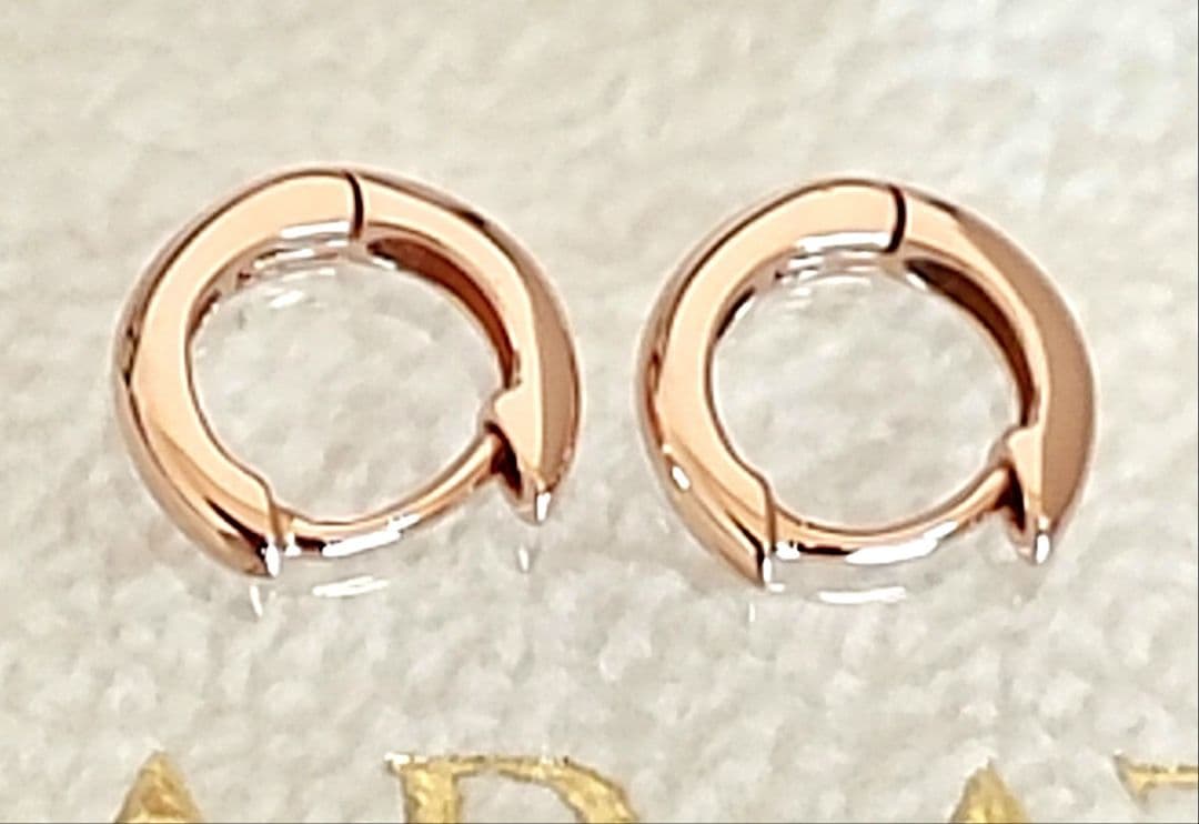 Carat(キャラット)K18PG(8mm)ラウンド中折れ式フープピアス