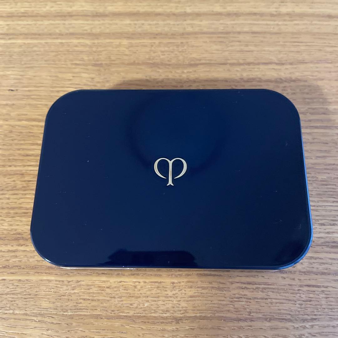 クレドポーボーテ　タンプードルエクラII オークル00