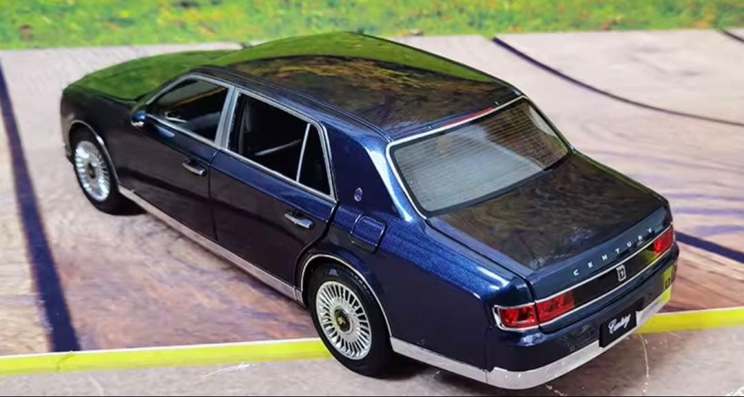 LCD 1:18 TOYOTA センチュリー 合金製 フルオープンカーモデルカー
