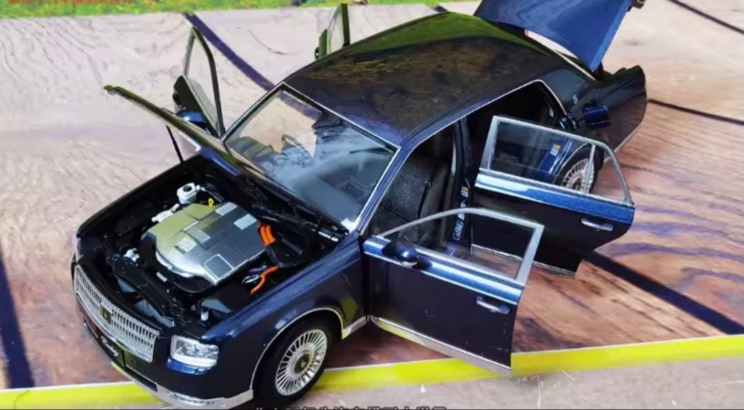 LCD 1:18 TOYOTA センチュリー 合金製 フルオープンカーモデルカー