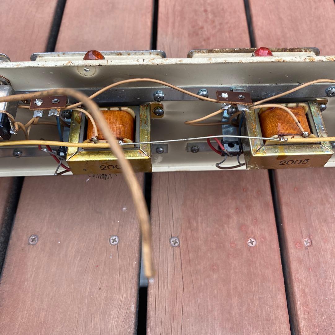 鉄道　合図灯充電器