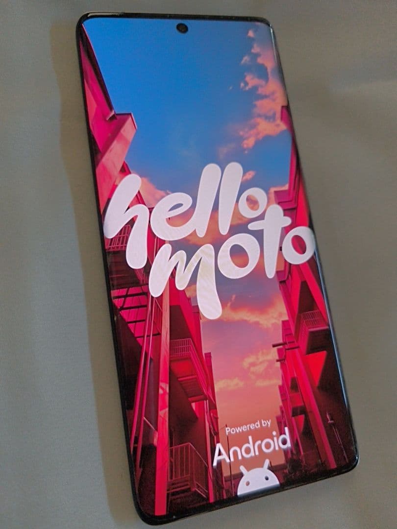 Motorola edge50s PRO スマートフォン　バニラホワイト　美品