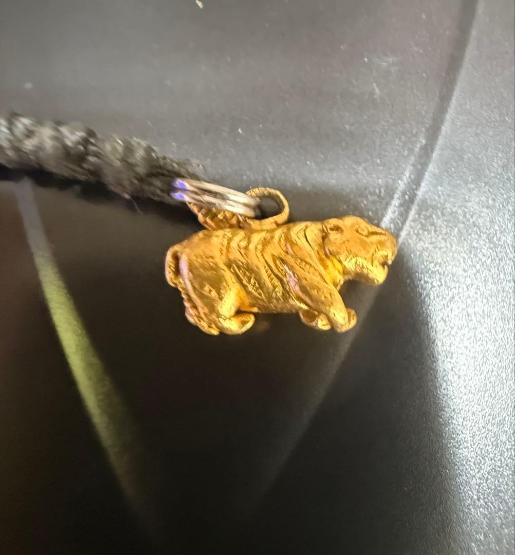 卍*卍様 ◇K14虎チャーム付きストラップ◇