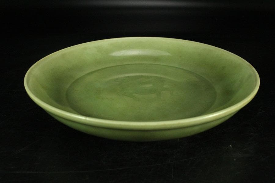 中国美術 青磁 鹿福紋 皿 φ19.5cm(K-A827)