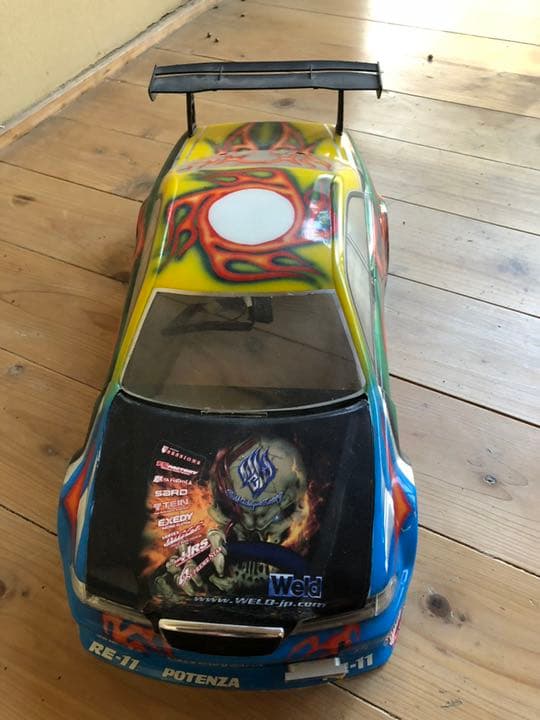 ナイトロ3エンジンカー