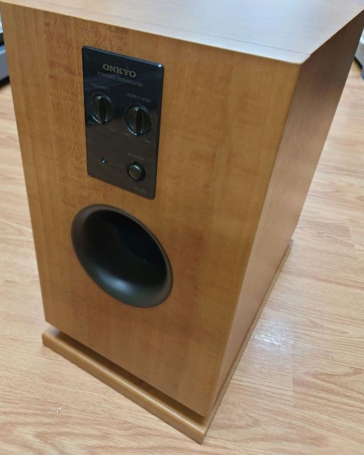 ★☆ONKYO SL-105 アンプ内蔵サブウーファー