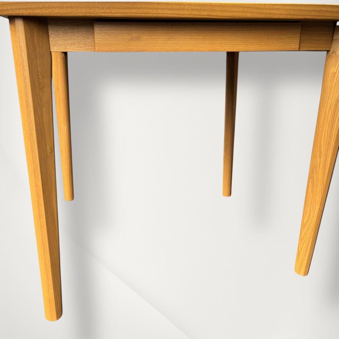 美品　希少　ニトリ　ロレイン5　ダイニングテーブル　２人用　引き出し２つ　タモ材