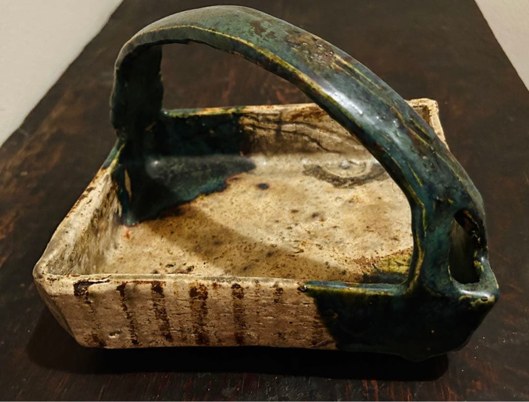 【値下げ】織部手付 菓子鉢 (桃山〜江戸時代)