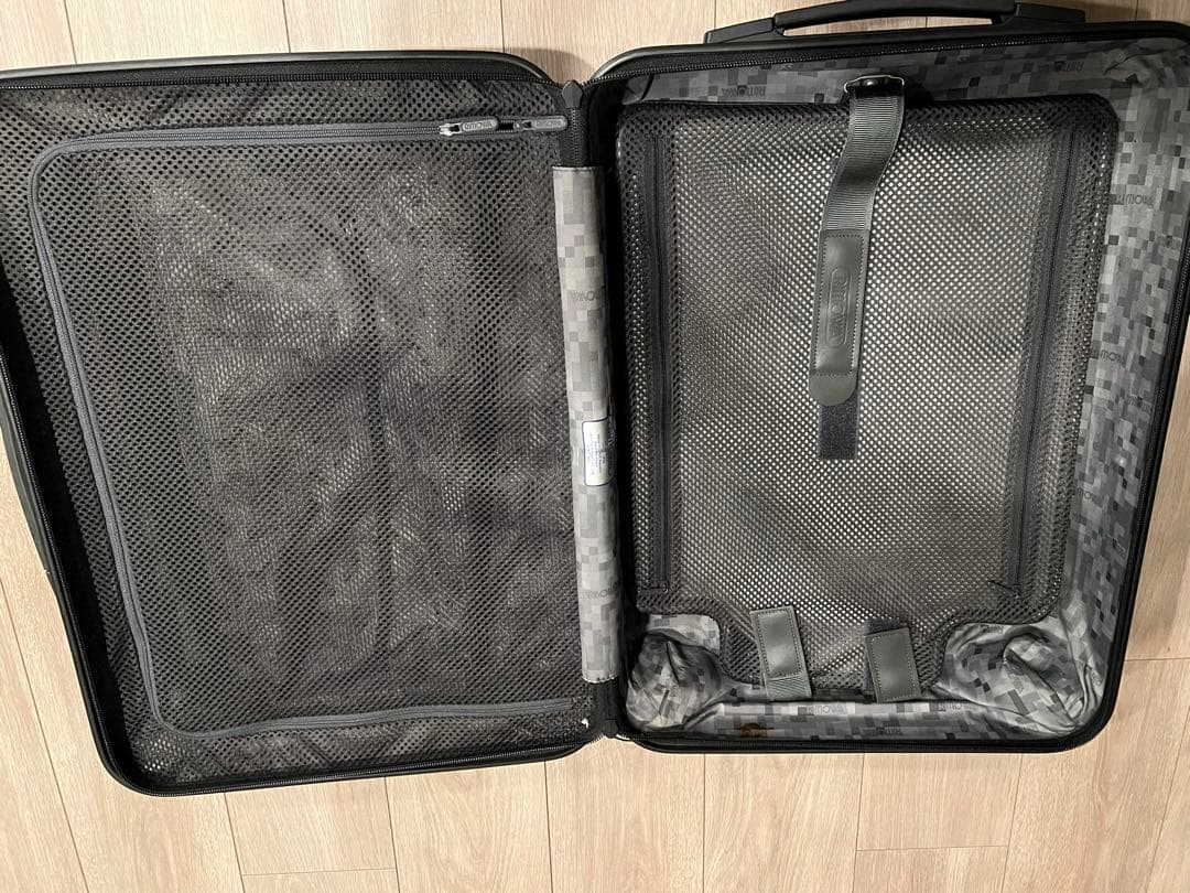 RIMOWA リモワ サルサ キャリーケース 4輪 マットブラック