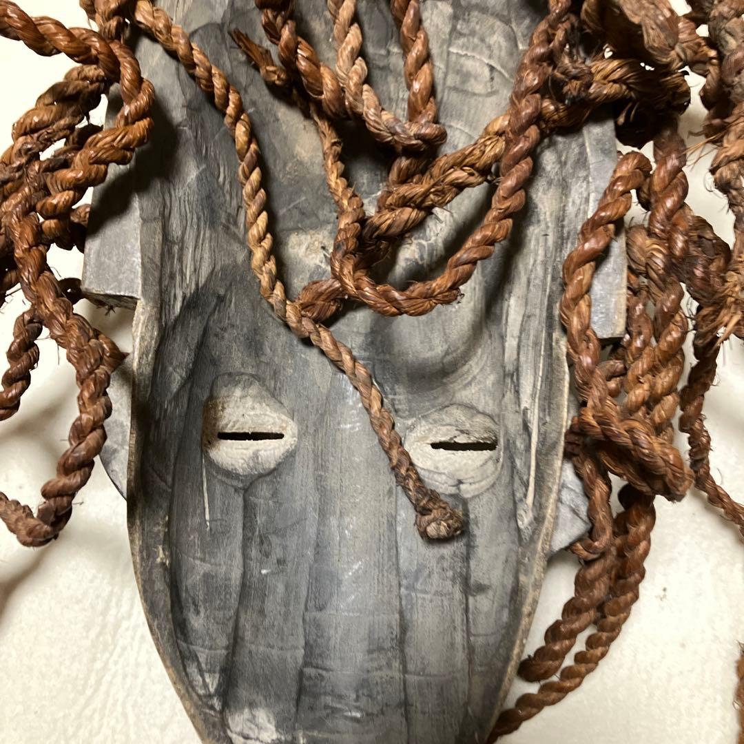 希少セネガルの古い木彫お面（関西万博で購入）「知られざる西アフリカの美術展図録」