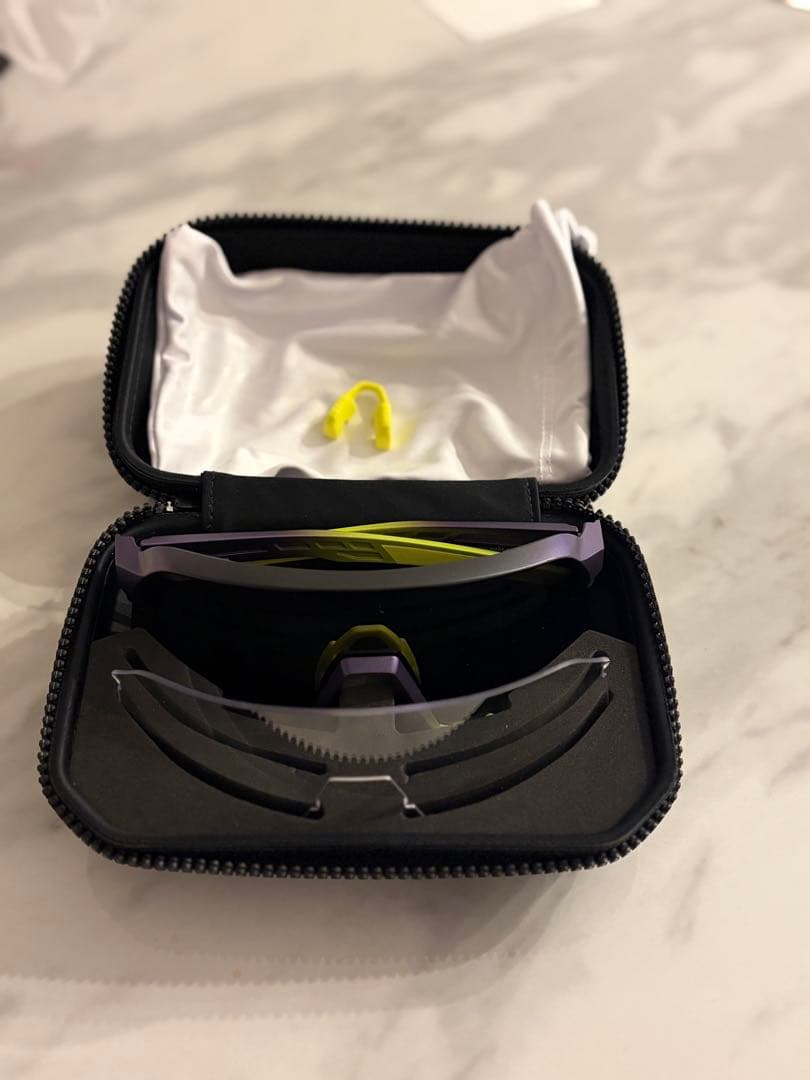 D*︎様 100% サングラス 紫/緑 ハードケース付き