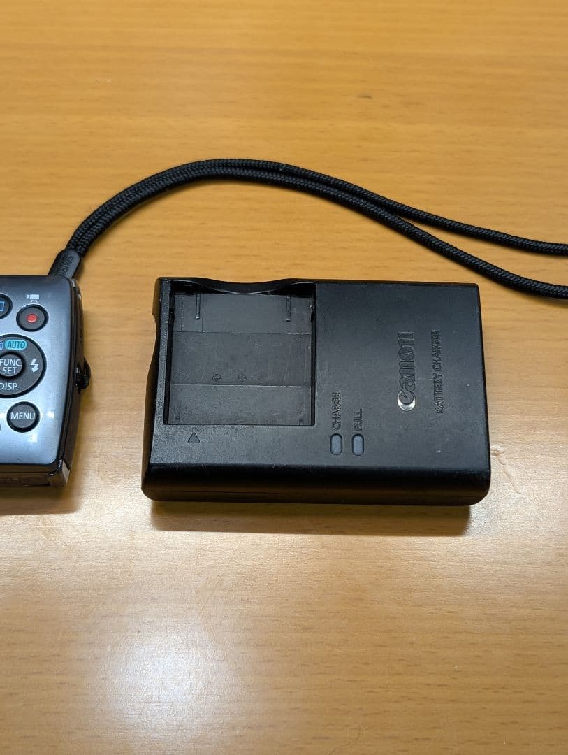 Canon IXY 160 シルバー コンパクトデジタルカメラ 動作確認済